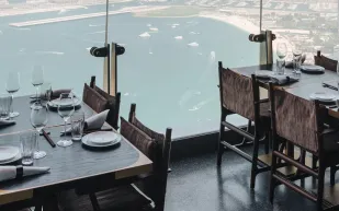 Sundays at 73: غداء فاخر بإطلالات بانورامية في Mott 32 دبي