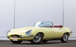 عرض جاكوار ظهرت في فيلم "The Wolf of Wall Street" للبيع في مزاد عالمي