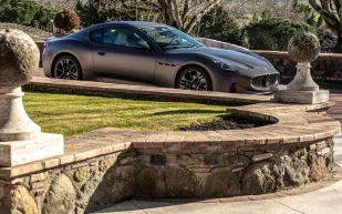 مازيراتي جران توريزمو 2026: أناقة إيطالية تُتقن لغة الأداء