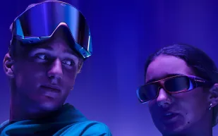 مجموعة Oakley AURA.. ابتكار يعيد تعريف أزياء الرياضات الشتوية