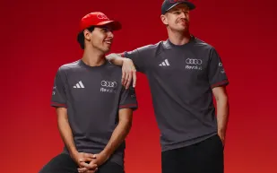 أديداس وأودي تكشفان عن أول مجموعة لفريق فورمولا 1ريفولوت لعام 2026 (فيديو)