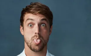 من صورة لسان فقط.. كيف ينقذ الذكاء الاصطناعي حياة المرضى من سرطان المعدة؟