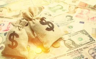 أسعار العملات مقابل الريال السعودي اليوم الاثنين 5 يناير 2026