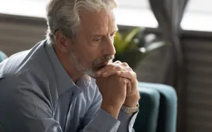 الشيخوخة لا ترتبط بالعمر فقط.. دراسة تكشف سببًا خفيًا!