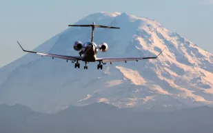 سبب مفاجئ يضطر طيارًا لإلغاء الهبوط في مطار إسطنبول.. ما القصّة؟