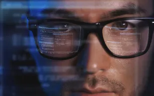 نظارات Eyeary: كيف يساعدك الذكاء الاصطناعي في حماية عينيك من الإرهاق البصري؟ 