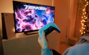 هل ترتفع أسعار جهاز بلايستيشن 6؟ تفاصيل موعد الإطلاق (فيديو)