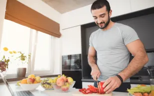 دراسة تكشف.. ما علاقة نظامك الغذائي ببطء نمو سرطان البروستاتا؟