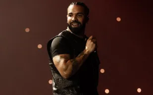 دريك  يرتدي ثلاث ساعات ذهبية نادرة بقيمة 285 ألف دولار !