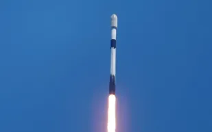 بفضل ستارلينك.. أول بث مباشر للجدار الجليدي في القارة القطبية الجنوبية (فيديو)