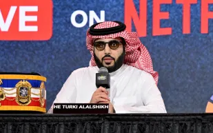 تركي آل الشيخ يعلن نزال أوسيك ضد فيرهوفن على لقب WBC في "Glory in Giza"