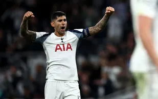 أتلتيكو يهدد الريال وبرشلونة.. من يفوز بقائد توتنهام؟ (فيديو)