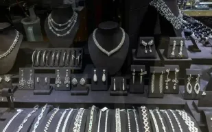 تعرف على  أحدث أسعار الفضة في السعودية اليوم الأحد  22 فبراير 2026