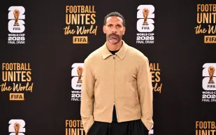 سر تحول ريو فرديناند في الأربعينيات.. ماذا غيّر في حياته؟