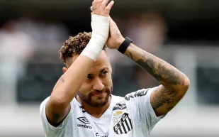 في عيد ميلاده الـ34.. كم تبلغ ثروة نيمار دا سيلفا؟ 