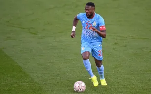 هل رفض مبيمبا عرض الاتحاد السعودي؟ (فيديو)