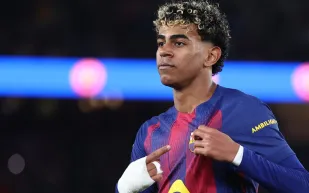 من برشلونة إلى القمة.. كيف تخطى يامال رقم مبابي في الدوريات الكبرى؟ (فيديو)