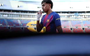 لامين يامال يرفض الإفطار في مباراة ليفانتي.. ماذا فعل؟ (فيديو) 