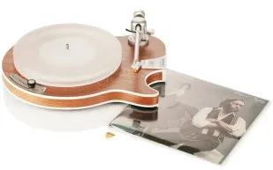 جهاز جرامافون Clearaudio إصدار "سليبريتي".. رفاهية الصوت تجتمع في 1000 قطعة فقط