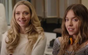 «The Housemaid» يتصدر شباك التذاكر السعودي هذا الأسبوع: مفاجآت في الإيرادات