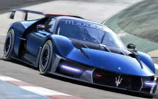 مازيراتي توقف مزادًا على إحدى سياراتها النادرة.. ما السر؟