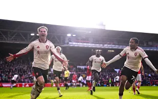 ليفربول يقتنص فوزًا دراميًا على نوتينغهام فورست (فيديو)