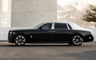 Rolls-Royce Phantom Arabesque: فخامة بروح التراث العربي 