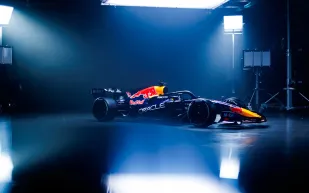 بين الأداء والهوية البصرية: قراءة في تصاميم سيارات الفورمولا 1 لعام 2026