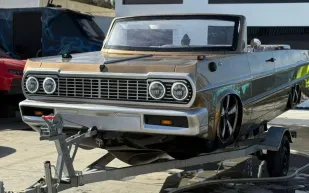 شاكيل أونيل يحول شيفروليه إمبالا 1964 إلى قارب نفاث مذهل! (فيديو)