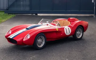 ربع مليون دولار لسيارة أطفال.. كيف أصبحت فيراري Testa Rossa J حديث المزادات؟