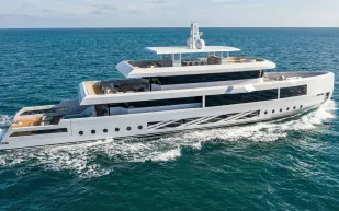 فرانكو غنيسي يكشف عن يخت Talassea 145: مفهوم جديد في الفخامة والتصميم البحري