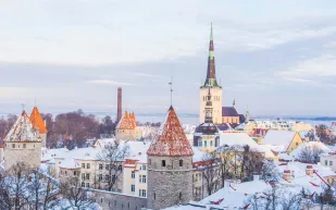 السياحة في تالين: مدينة العصور الوسطى بروح رقمية