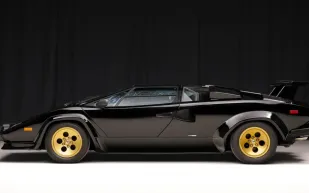 لامبورغيني كونتاش 1988 نادرة تُعرض للبيع بهذا السعر