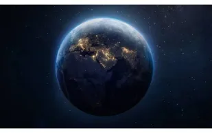 ناسا تكشف عن كوكب شبيه بالأرض: هل يحتفظ بالحياة؟