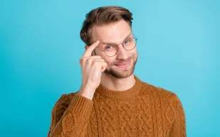 عكس ما نتوقعهم.. عالم نفس أمريكي يكشف "سرًا مفاجئًا" يتعلق بتفكير الأذكياء