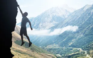 كيف يتغلب الرياضيون على المخاطر؟ العلم يوضح سر الجرأة في أولمبياد الشتاء