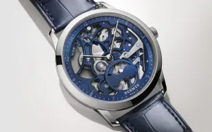 ساعة هيرميس الجديدة: كيف غير تصميم الهيكل المفرغ مفهوم الأناقة في الساعات؟