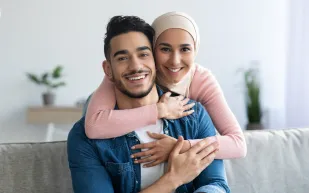 الثقة بالنفس عند الرجال: مرآة نجاح الزواج أو إخفاقه