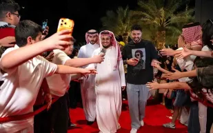 أبطال "شباب البومب 3" يفاجئون جمهور جدة (فيديو)