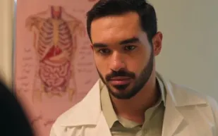 يوسف عمر يكشف لـ"الرجل" سر انجذابه لمسلسل "كان يا ما كان" (فيديو)