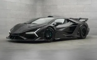 Carbonado X: قراءة مانسوري الجريئة لهوية لامبورجيني ريفويلتو