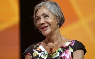 في يوم المرأة العالمي.. كم تبلغ ثروة أغنى امرأة في العالم؟