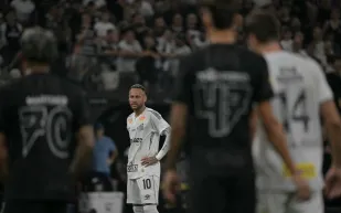 الظاهرة رونالدو يوضح موقفه من استبعاد نيمار من تشكيلة أنشيلوتي لكأس العالم