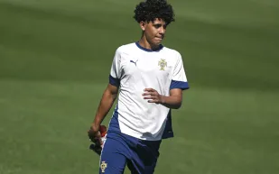 كريستيانو جونيور يخضع للاختبار في فالديبيباس بقميص ريال مدريد