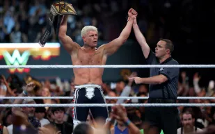 خريطة نزالات ريسلمانيا 42 الكاملة.. صراع العمالقة على ألقاب WWE العالمية