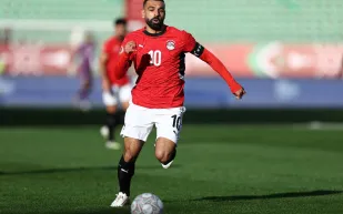 «ذا صن»: محمد صلاح أمام خيار سعودي بمليار ريال.. من يحسم الصفقة؟