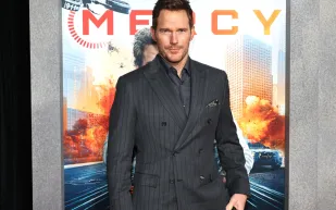 كريس برات يتألق بساعة Jacob & Co الفاخرة في ظهوره الأخير