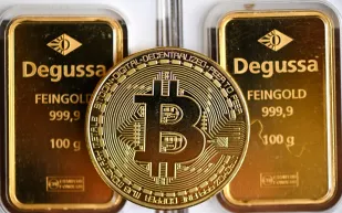 خسارة طفيفة لبيتكوين.. كيف تحركت العملات الرقمية الأخرى؟