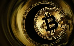 خسائر متتالية للعملات المشفرة.. إلى أين تتجه بيتكوين؟