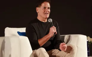 مارك كوبان: الذكاء الاصطناعي يمنح الموظفين ساعة إضافية يوميًا